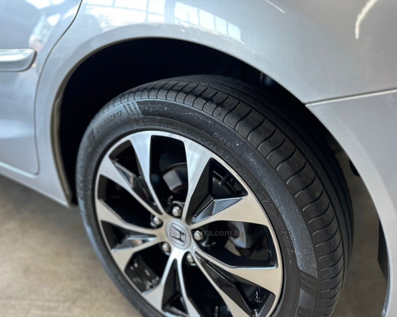 CIVIC 2.0 LXR 16V FLEX 4P AUTOMÁTICO - 2015 - VACARIA