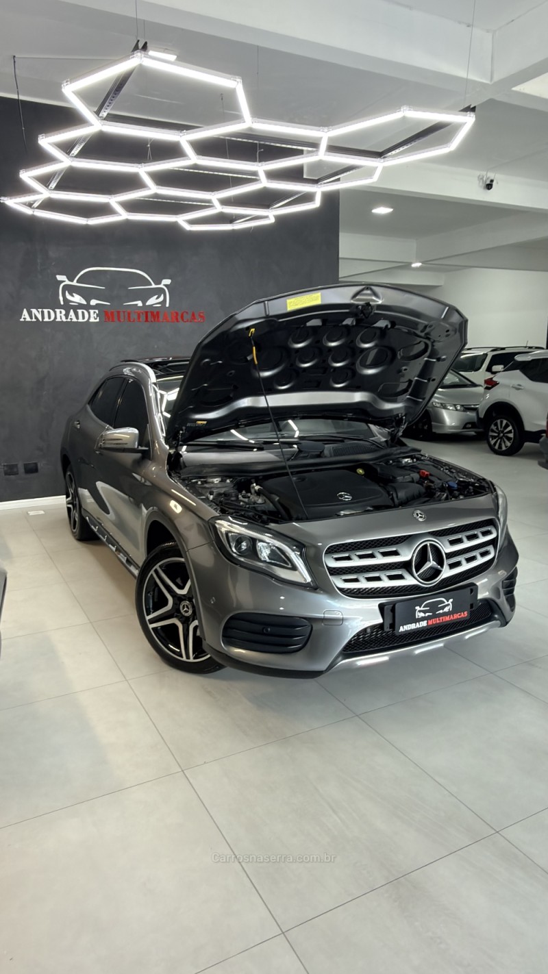 GLA 250 2.0 16V TURBO GASOLINA ENDURO 4P AUTOMÁTICO - 2018 - CAXIAS DO SUL
