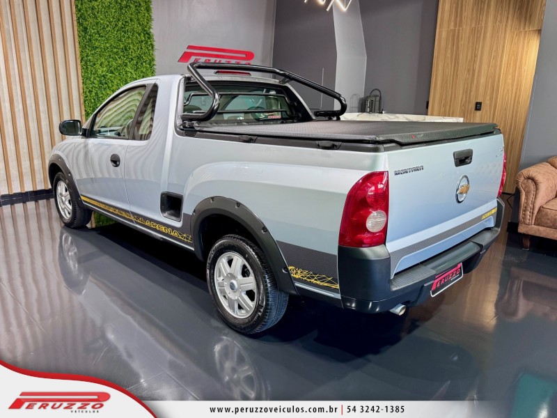 MONTANA 1.4 MPFI ARENA CS 8V ECONO FLEX 2P MANUAL - 2010 - NOVA PRATA