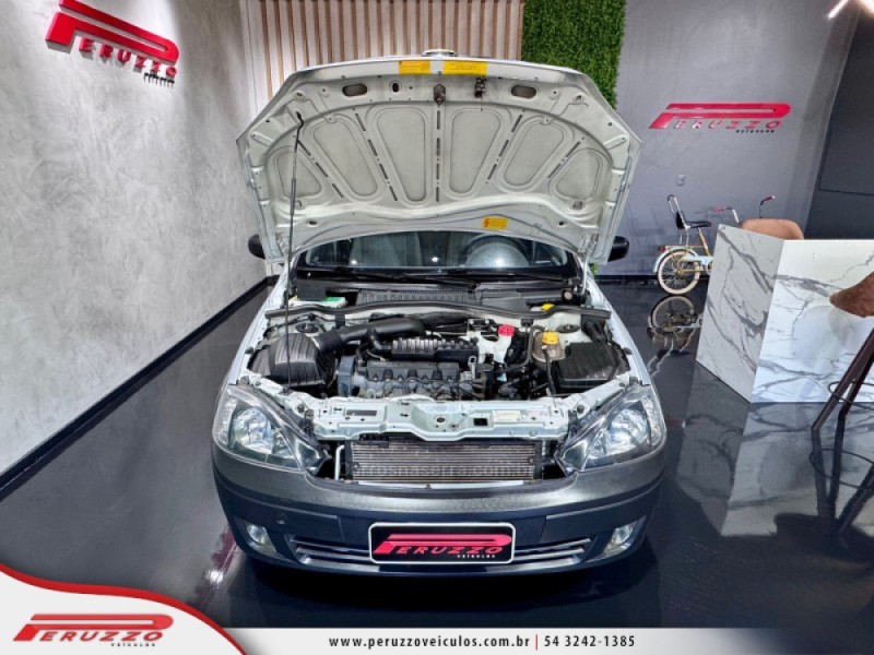 MONTANA 1.4 MPFI ARENA CS 8V ECONO FLEX 2P MANUAL - 2010 - NOVA PRATA