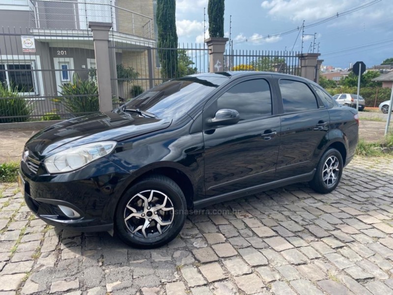 GRAND SIENA 1.4 MPI ATTRACTIVE 8V FLEX 4P MANUAL - 2013 - CAXIAS DO SUL