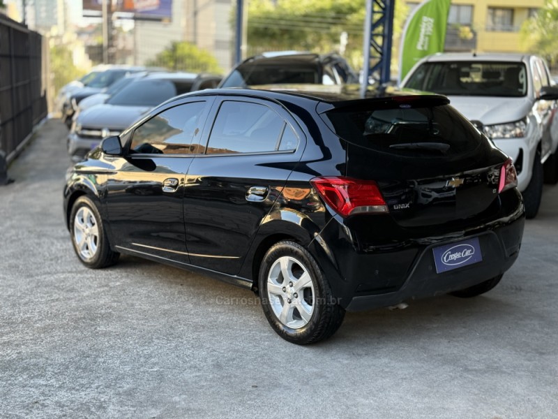 ONIX 1.4 MPFI LT 8V FLEX 4P MANUAL - 2019 - CAXIAS DO SUL