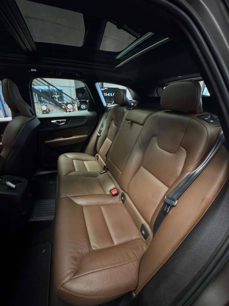 XC60 T8 EXPRESS HÍBRIDO INSCRIPT GASOLINA 4P AUTOMÁTICO - 2022 - CAXIAS DO SUL