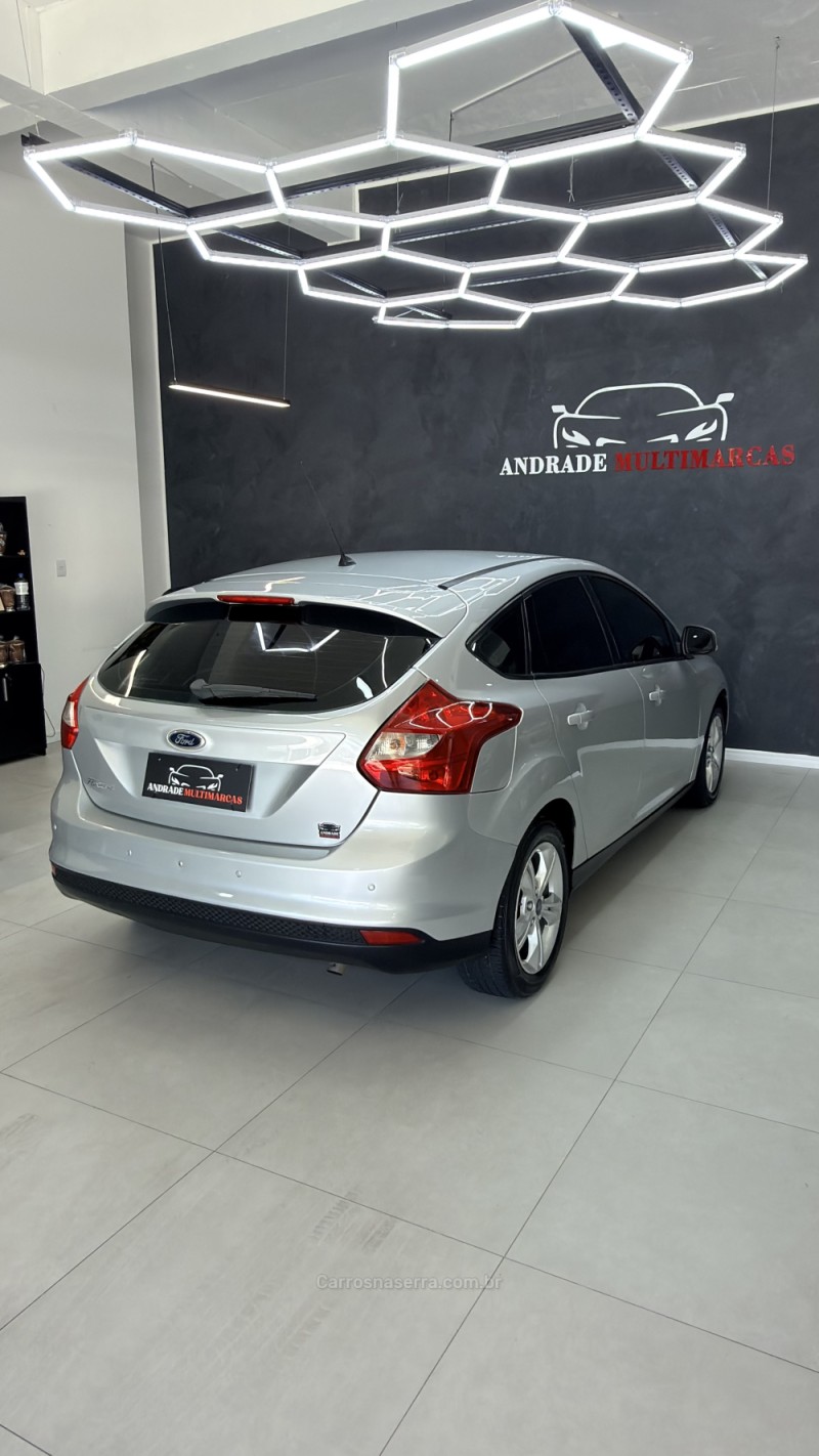 FOCUS 1.6 SE 16V FLEX 4P AUTOMÁTICO - 2015 - CAXIAS DO SUL