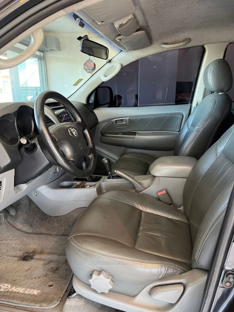 HILUX 3.0 SRV 4X4 CD 16V TURBO INTERCOOLER DIESEL 4P AUTOMÁTICO - 2006 - CAXIAS DO SUL