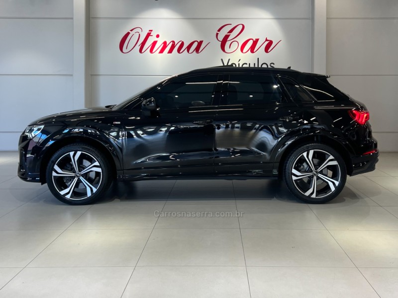 Q3 2.0 TFSI PERFORMANCE BLACK QUATTRO GASOLINA 4P AUTOMÁTICO - 2024 - FLORES DA CUNHA