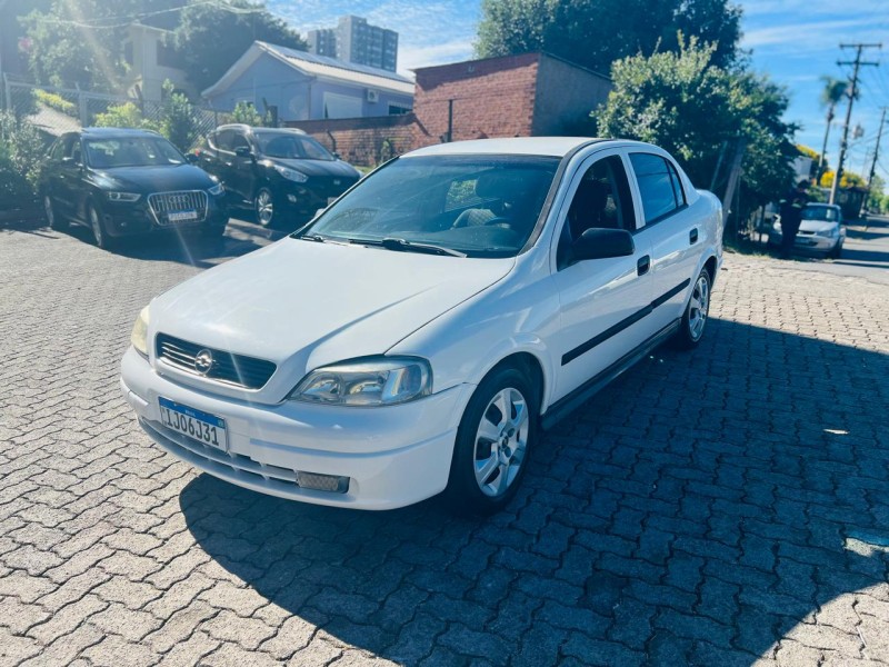 ASTRA 1.8 MPFI GL SEDAN 8V GASOLINA 4P MANUAL