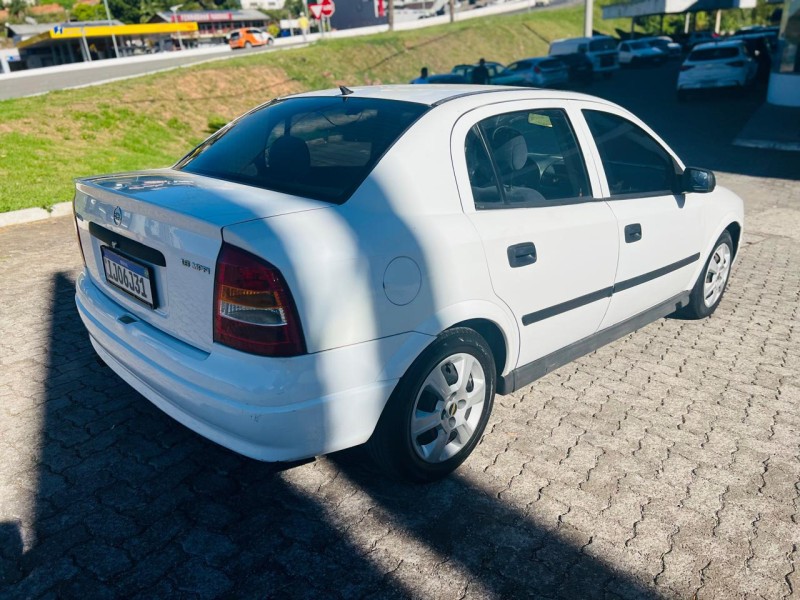 ASTRA 1.8 MPFI GL SEDAN 8V GASOLINA 4P MANUAL - 2000 - BENTO GONçALVES