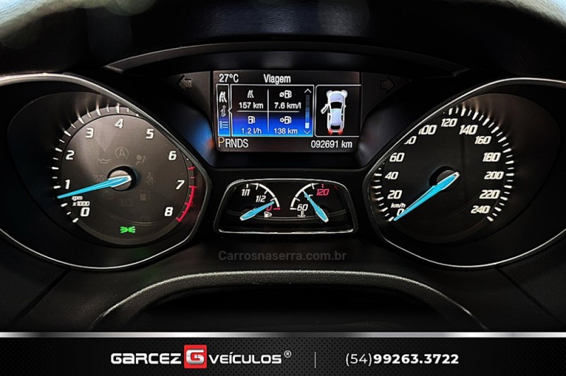 FOCUS 2.0 TITANIUM PLUS HATCH 16V FLEX 4P AUTO - 2015 - BENTO GONçALVES