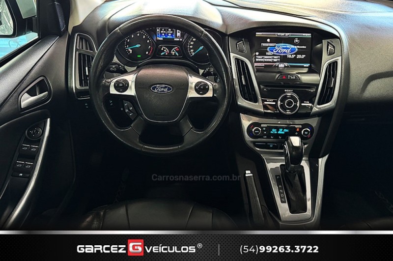 FOCUS 2.0 TITANIUM PLUS HATCH 16V FLEX 4P AUTO - 2015 - BENTO GONçALVES