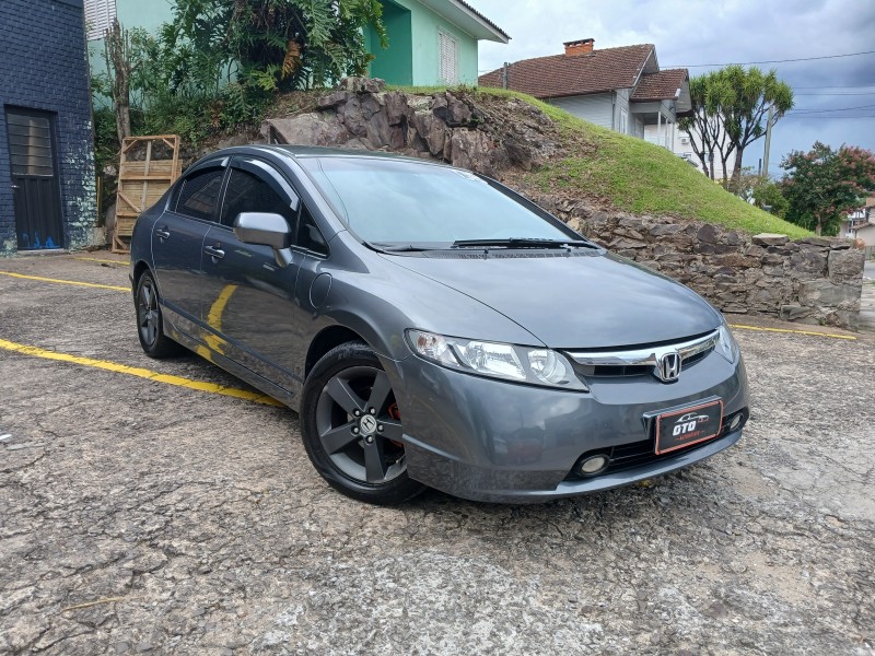 CIVIC 1.8 LXS 16V FLEX 4P MANUAL - 2008 - FARROUPILHA