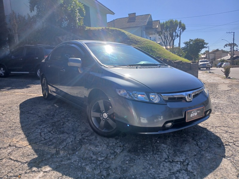 CIVIC 1.8 LXS 16V FLEX 4P MANUAL - 2008 - FARROUPILHA