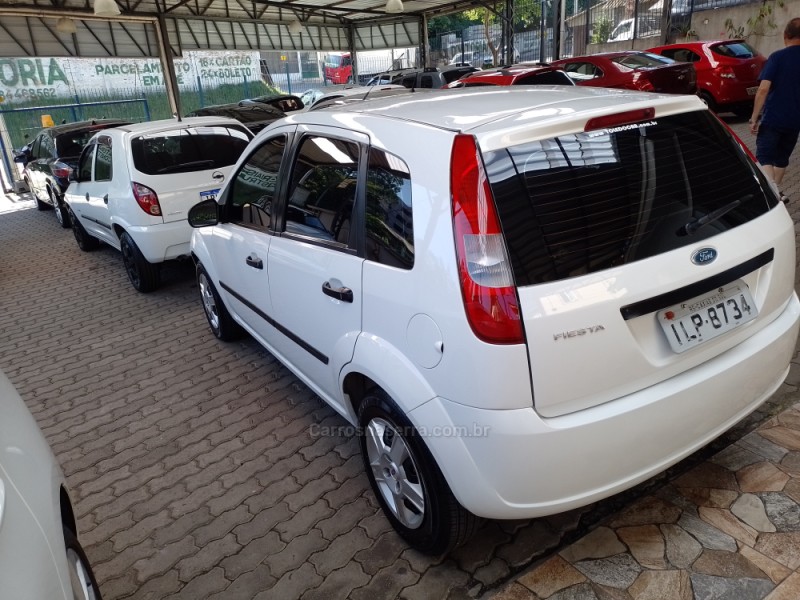FIESTA 1.0 MPI PERSONNALITÉ SEDAN GASOLINA 4P MANUAL - 2004 - CAXIAS DO SUL