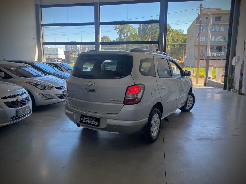 SPIN 1.8 LTZ 8V FLEX 4P AUTOMÁTICO - 2016 - LAJEADO