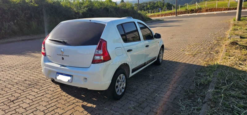 SANDERO 1.0 EXPRESSION 12V FLEX 4P MANUAL - 2013 - IVOTI