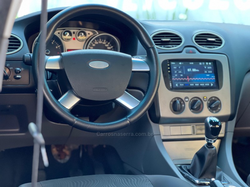 FOCUS 1.6 SE PLUS 16V FLEX 4P MANUAL - 2013 - SAPUCAIA DO SUL