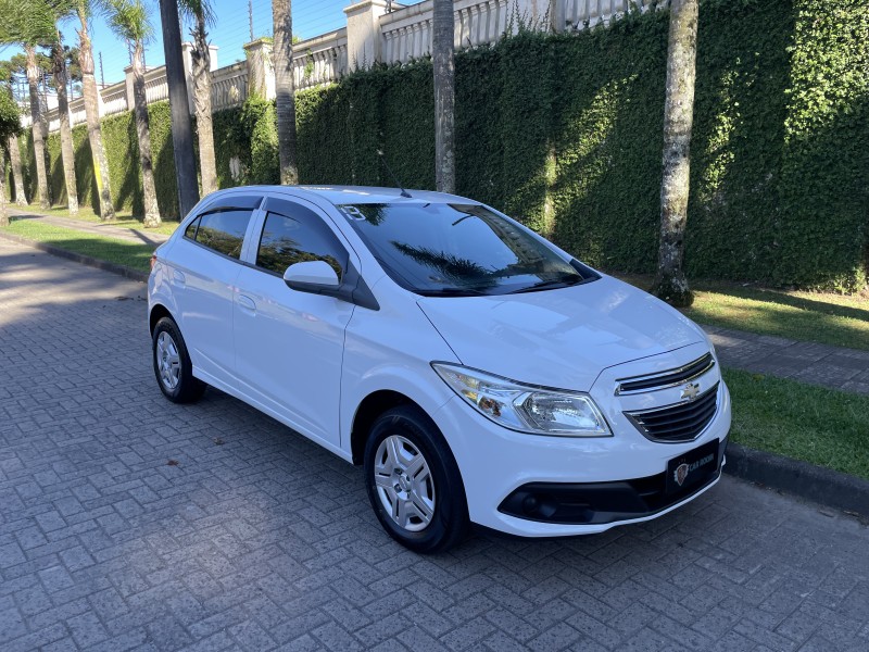 ONIX 1.0 MPFI LT 8V FLEX 4P MANUAL - 2013 - CAXIAS DO SUL