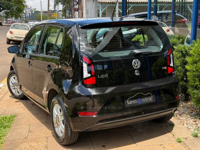 UP 1.0 TSI MOVE UP 12V FLEX 4P MANUAL - 2018 - LAGOA VERMELHA