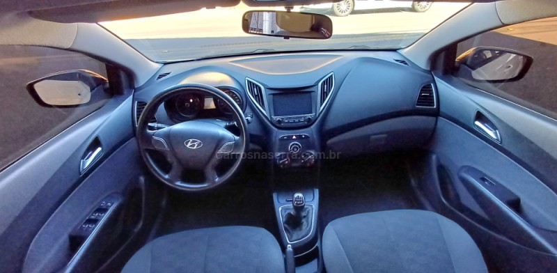 HB20S 1.6 COMFORT PLUS 16V FLEX 4P MANUAL - 2019 - FARROUPILHA