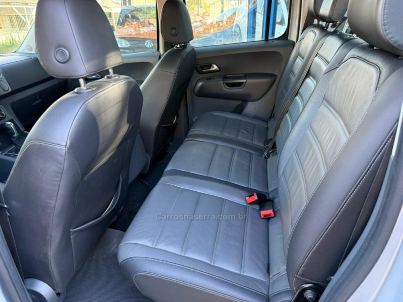 AMAROK 2.0 HIGHLINE 4X4 CD 16V TURBO INTERCOOLER DIESEL 4P AUTOMÁTICO - 2016 - LAGOA VERMELHA