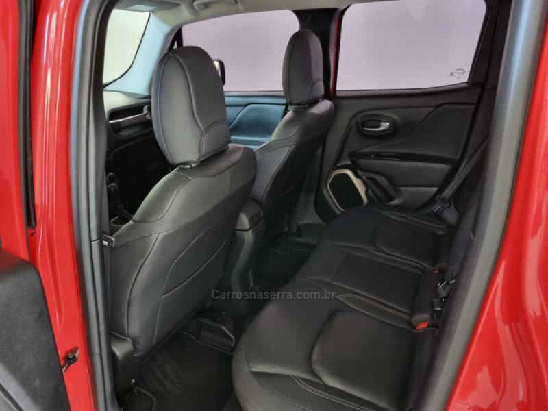 RENEGADE 1.8 LONGITUDE 16V DIESEL 4P AUTOMÁTICO - 2016 - VACARIA