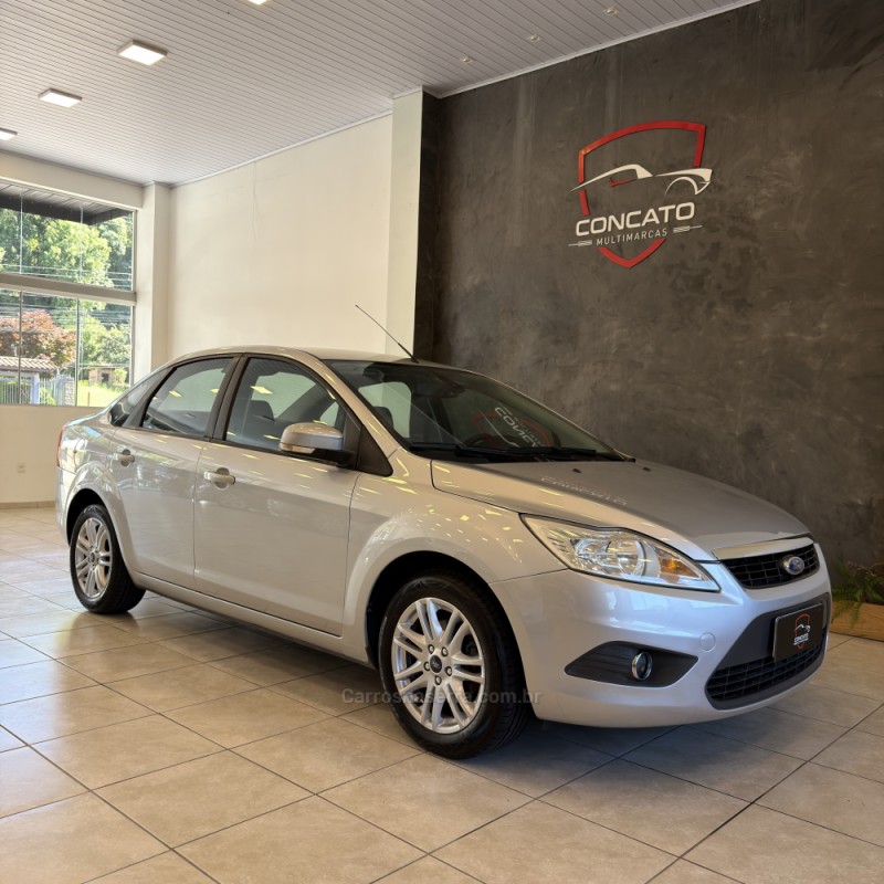 FOCUS 2.0 GLX SEDAN 16V FLEX 4P MANUAL - 2013 - FARROUPILHA