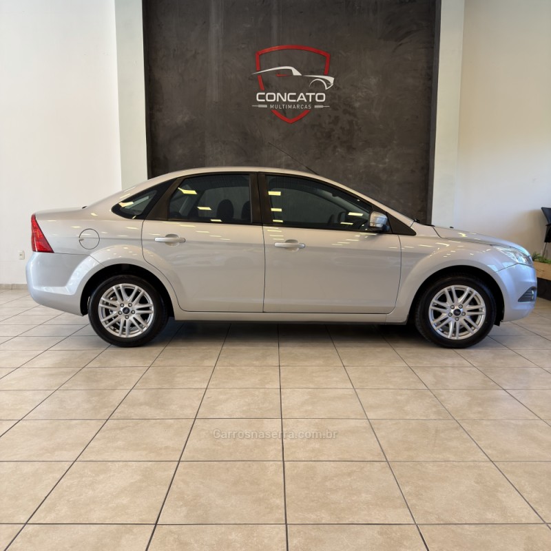 FOCUS 2.0 GLX SEDAN 16V FLEX 4P MANUAL - 2013 - FARROUPILHA