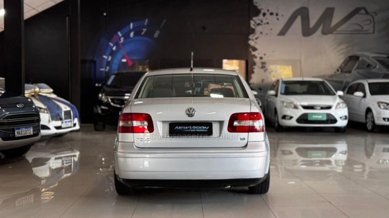 POLO 1.6 MI 8V FLEX 4P MANUAL - 2006 - ESTâNCIA VELHA