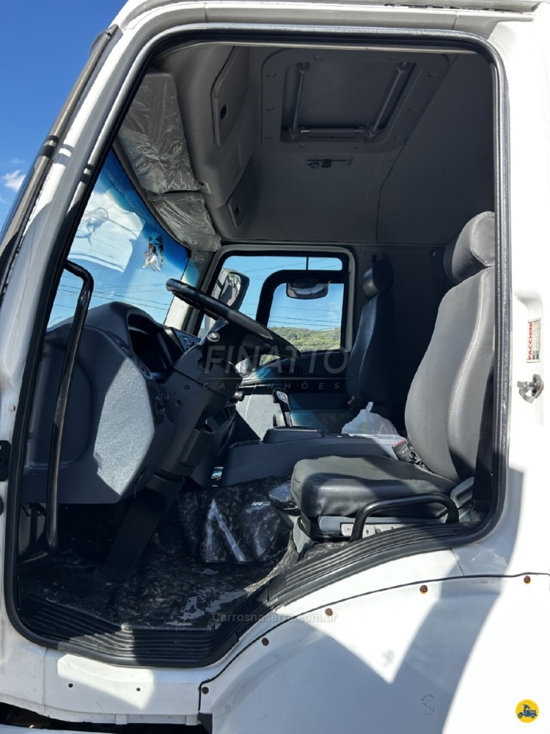 CARGO 2429 E 6X2 TURBO - 2017 - GARIBALDI