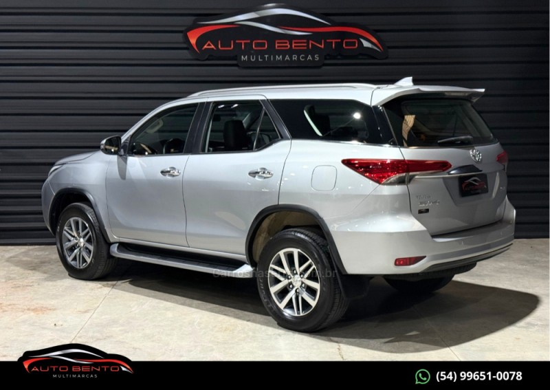 HILUX SW4 2.8 SRX 4X4 7 LUGARES 16V TURBO INTERCOOLER DIESEL 4P AUTOMÁTICO - 2019 - BENTO GONçALVES