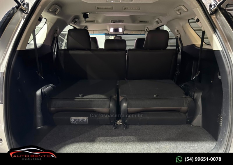 HILUX SW4 2.8 SRX 4X4 7 LUGARES 16V TURBO INTERCOOLER DIESEL 4P AUTOMÁTICO - 2019 - BENTO GONçALVES