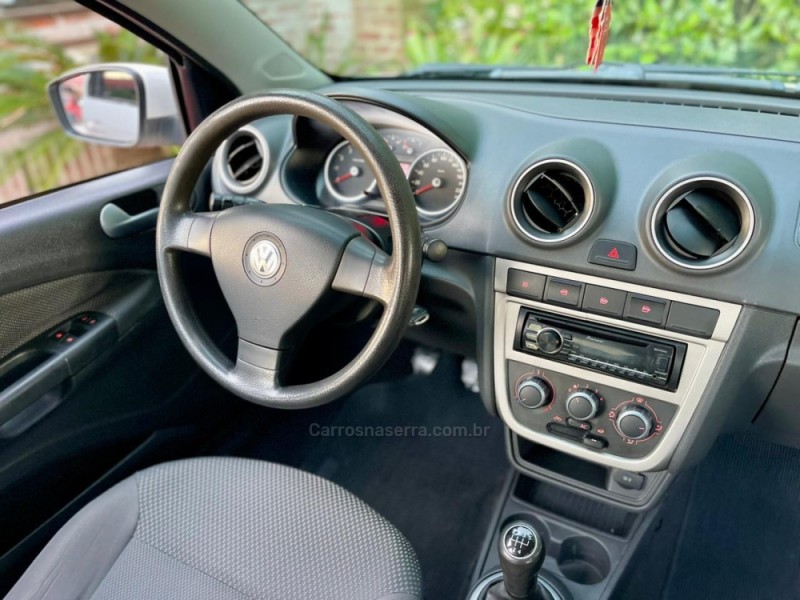 VOYAGE 1.6 MI TREND 8V FLEX 4P MANUAL - 2013 - ROLANTE