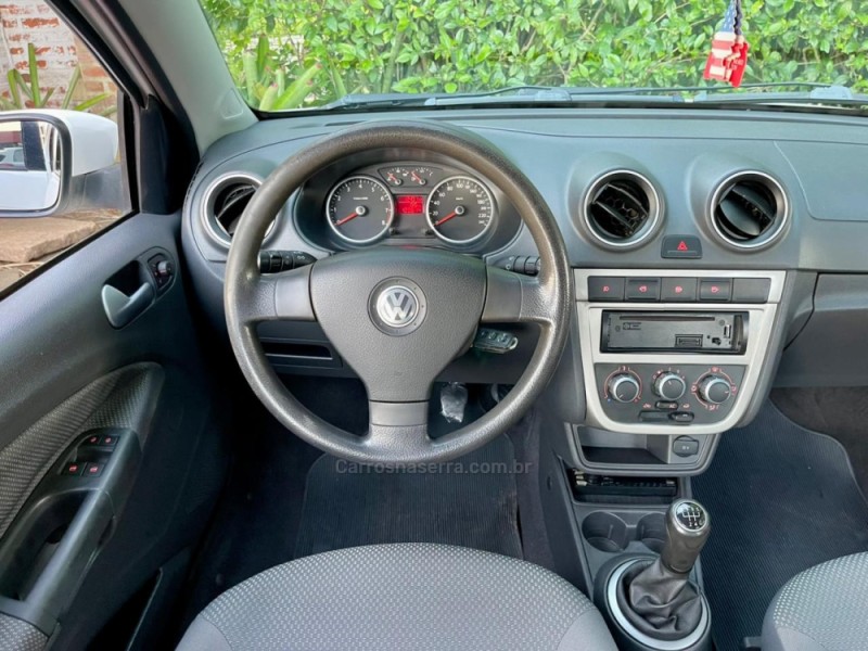 VOYAGE 1.6 MI TREND 8V FLEX 4P MANUAL - 2013 - ROLANTE