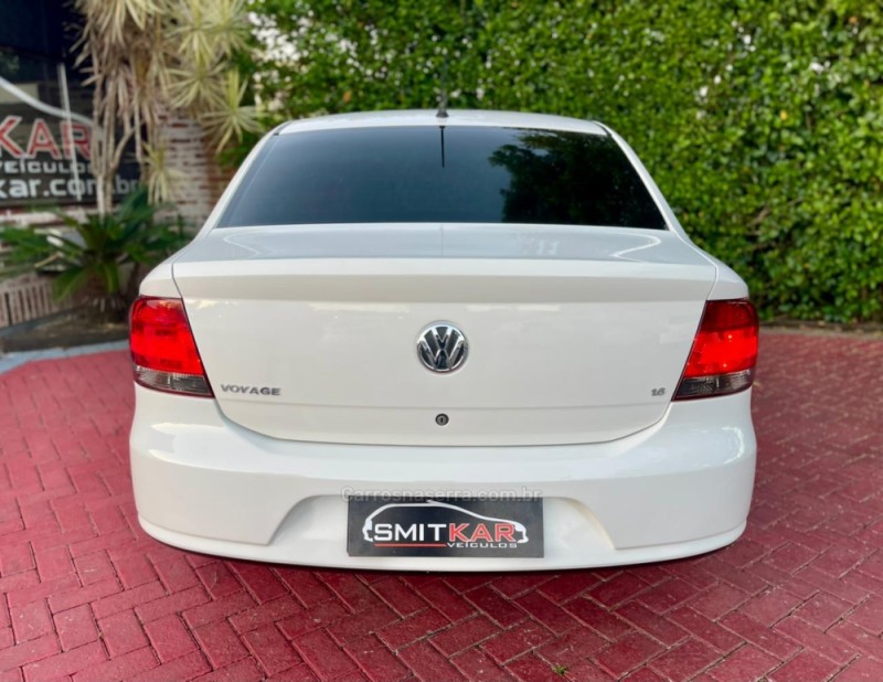 VOYAGE 1.6 MI TREND 8V FLEX 4P MANUAL - 2013 - ROLANTE