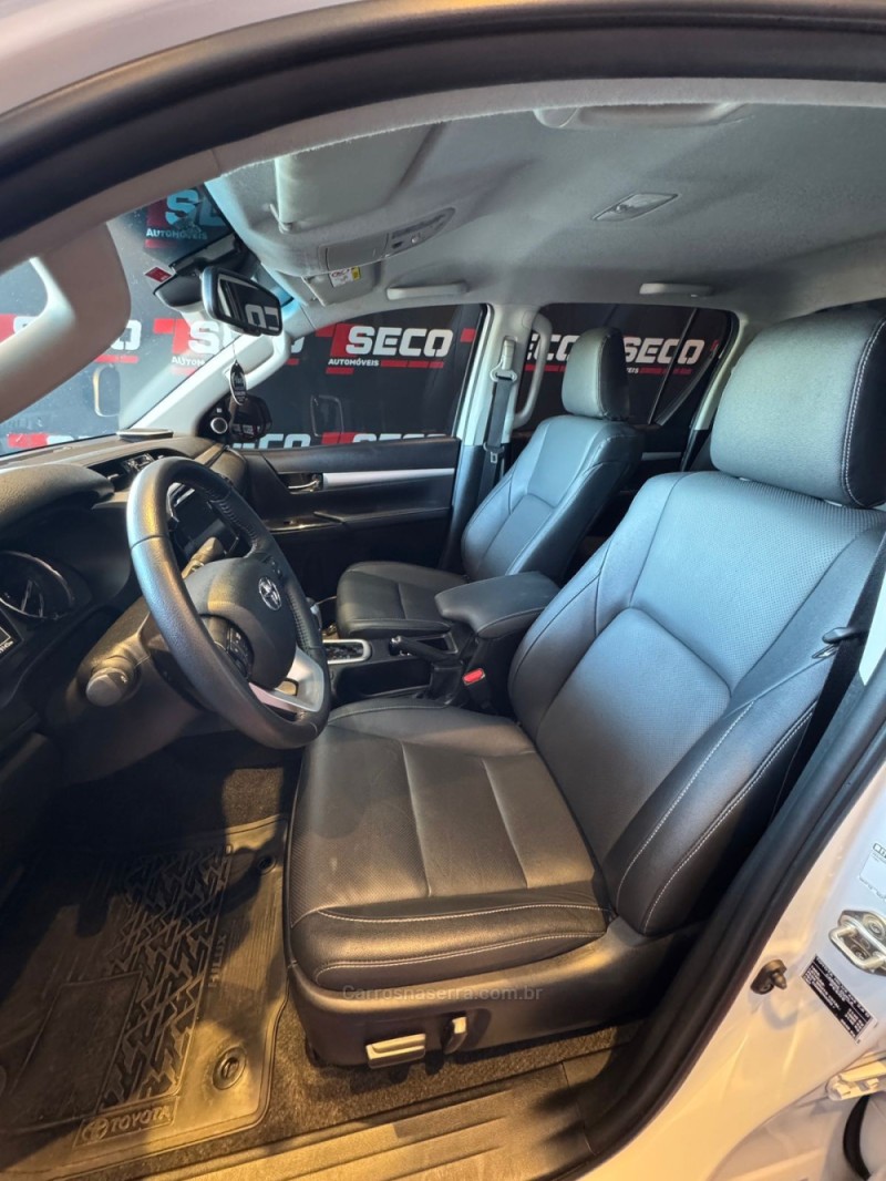 HILUX 2.8 SRX PLUS 4X4 CD TURBO DIESEL 4P AUTOMÁTICO - 2023 - PASSO FUNDO