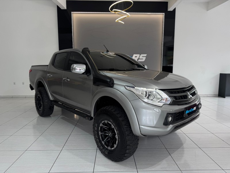 l200 triton 2.4 16v turbo diesel sport hpe top cd 4p 4x4 automatico 2018 estancia velha