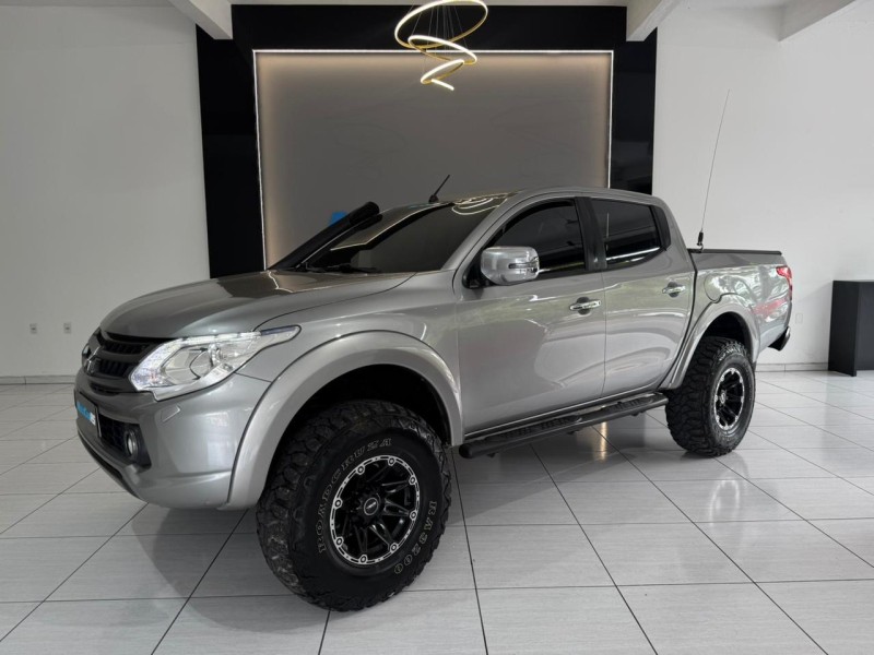 l200 triton 2.4 16v turbo diesel sport hpe top cd 4p 4x4 automatico 2018 estancia velha