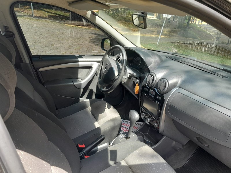 LOGAN 1.6 EXPRESSION 16V FLEX 4P AUTOMÁTICO - 2013 - CAXIAS DO SUL