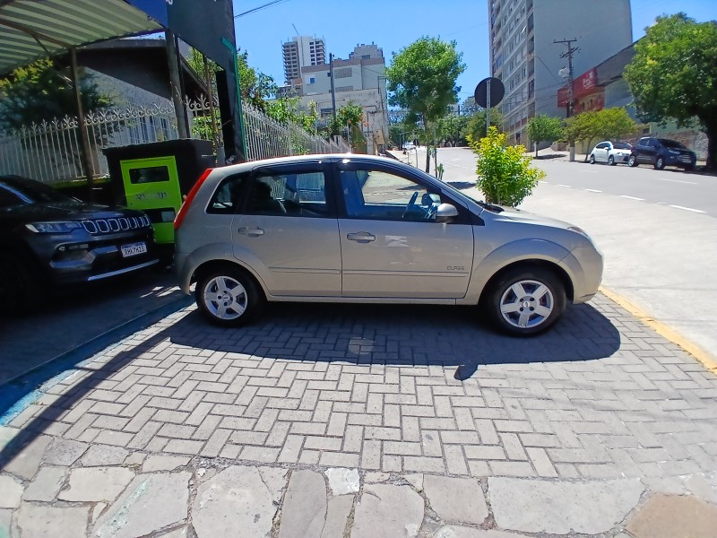 FIESTA 1.6 MPI HATCH 8V FLEX 4P MANUAL - 2010 - CAXIAS DO SUL