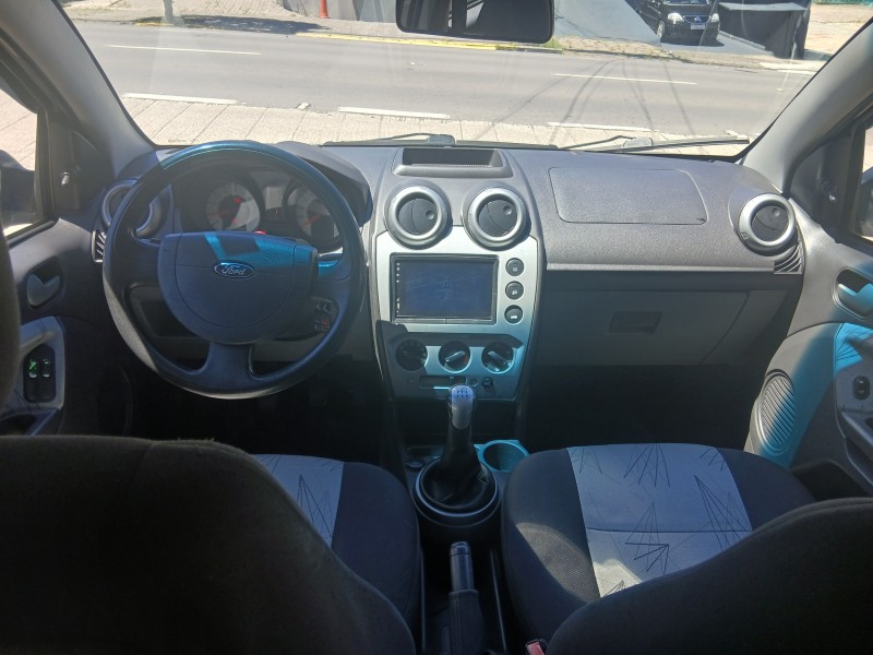 FIESTA 1.6 MPI HATCH 8V FLEX 4P MANUAL - 2010 - CAXIAS DO SUL