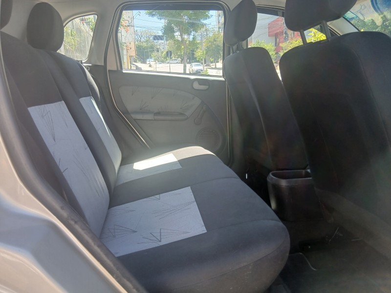 FIESTA 1.6 MPI HATCH 8V FLEX 4P MANUAL - 2010 - CAXIAS DO SUL