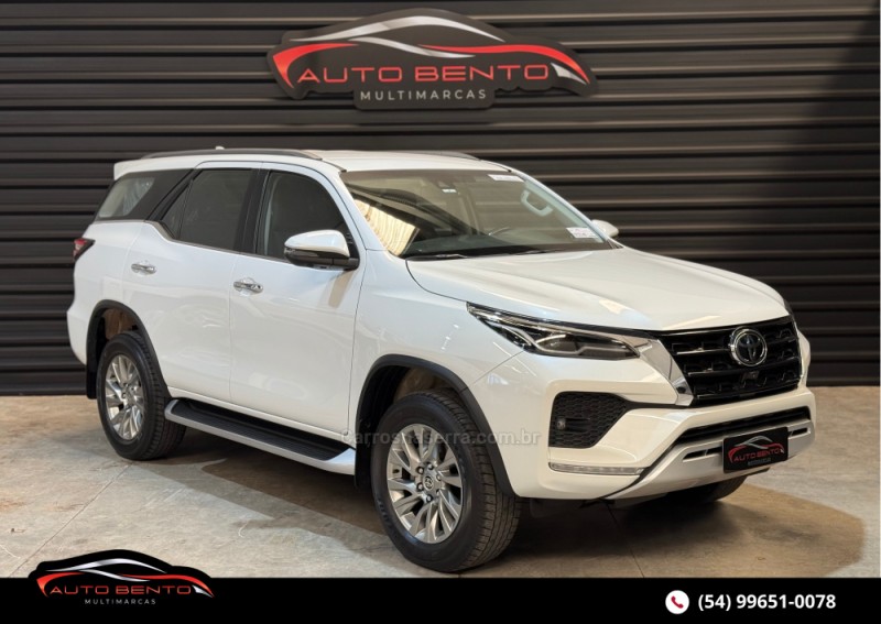 HILUX SW4 2.8 SRX 4X4 7 LUGARES 16V TURBO INTERCOOLER DIESEL 4P AUTOMÁTICO - 2024 - BENTO GONçALVES