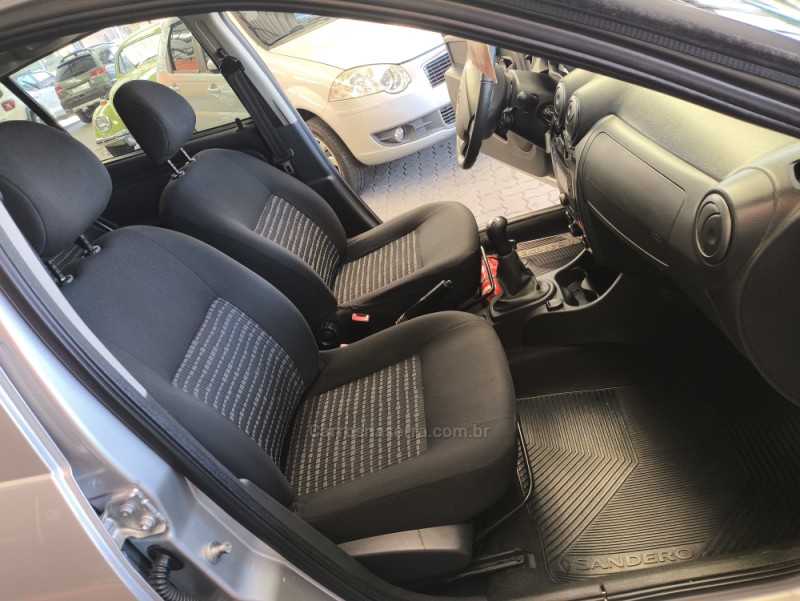SANDERO 1.6 EXPRESSION 8V FLEX 4P MANUAL - 2014 - CAXIAS DO SUL