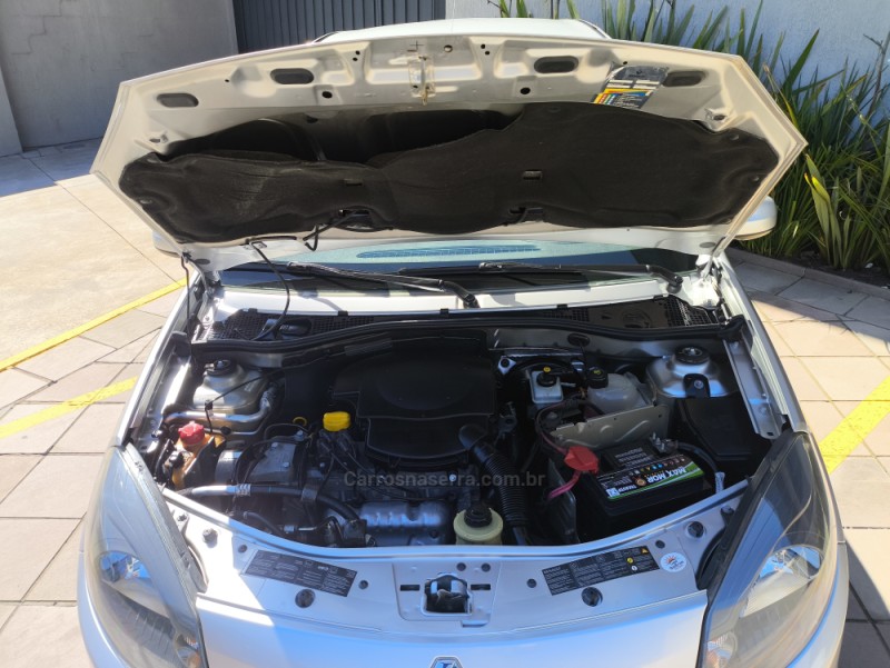 SANDERO 1.6 EXPRESSION 8V FLEX 4P MANUAL - 2014 - CAXIAS DO SUL