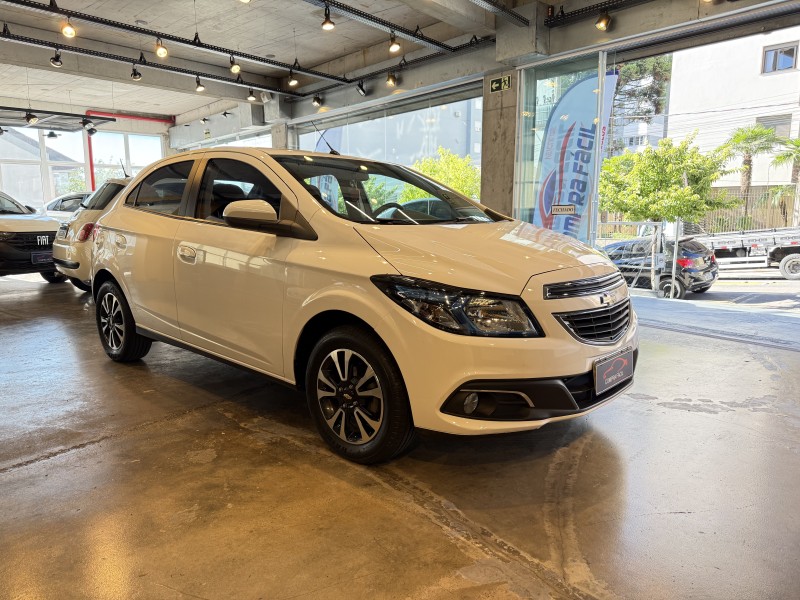 ONIX 1.4 MPFI LTZ 8V FLEX 4P MANUAL - 2014 - BENTO GONçALVES