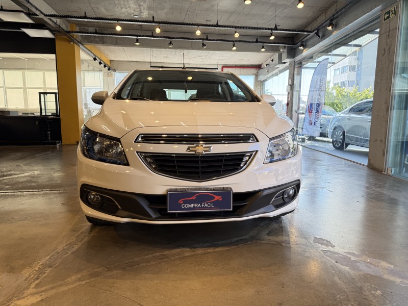 ONIX 1.4 MPFI LTZ 8V FLEX 4P MANUAL - 2014 - BENTO GONçALVES