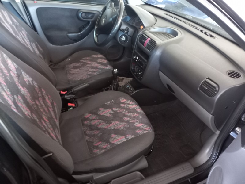CORSA 1.8 MPFI 8V GASOLINA 4P MANUAL - 2003 - CAXIAS DO SUL