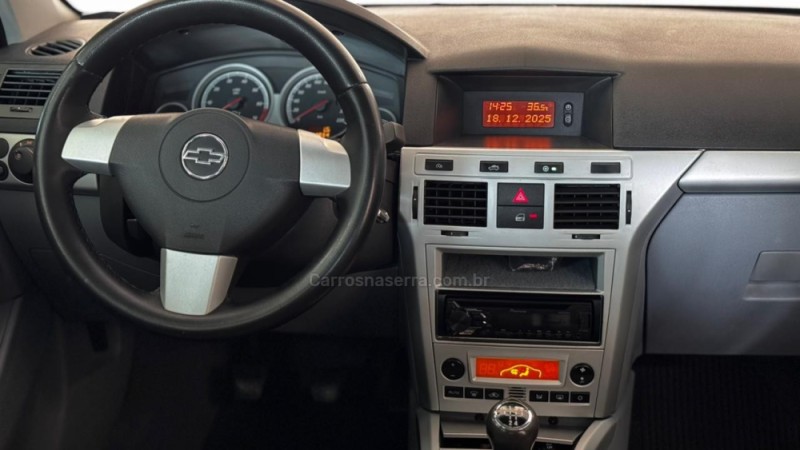 VECTRA 2.0 MPFI ELEGANCE 8V FLEX 4P MANUAL - 2007 - ESTâNCIA VELHA