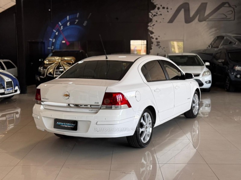 VECTRA 2.0 MPFI ELEGANCE 8V FLEX 4P MANUAL - 2007 - ESTâNCIA VELHA