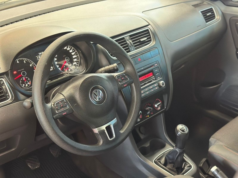 FOX 1.6 MI PRIME 8V FLEX 4P MANUAL - 2012 - ESTâNCIA VELHA